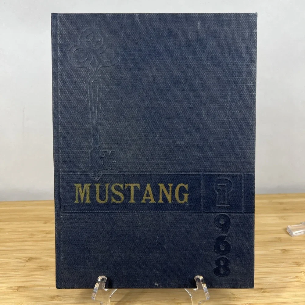 1967 1968 Mustang‎ Fairlane Jr High Yearbooks Dearborn MI Signed Lot